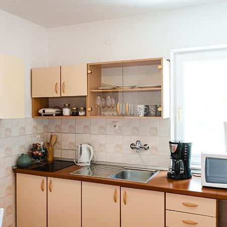 Korallion Apartment ชิเบนิก ภายนอก รูปภาพ