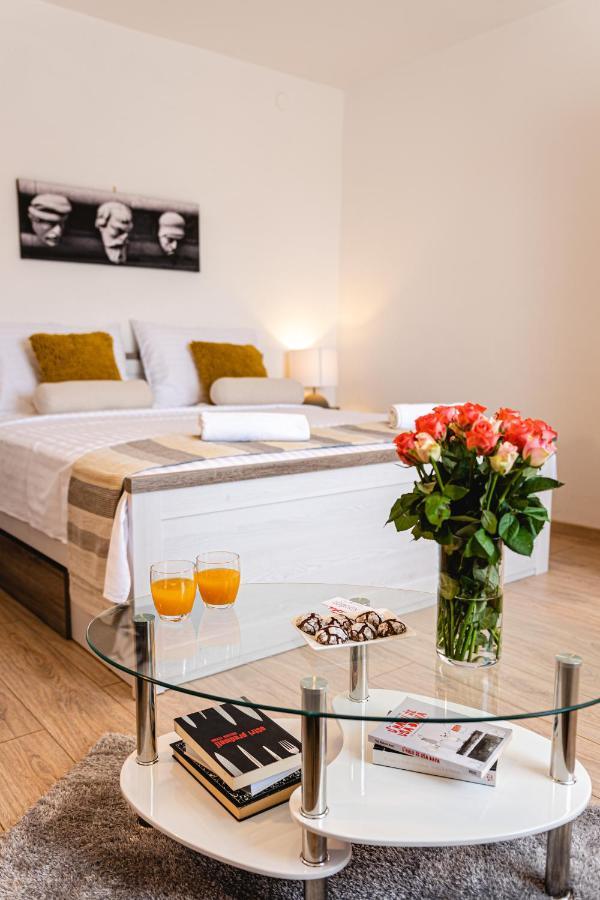 Korallion Apartment ชิเบนิก ภายนอก รูปภาพ