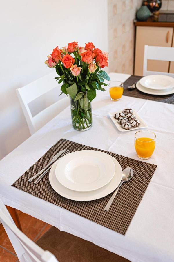 Korallion Apartment ชิเบนิก ภายนอก รูปภาพ